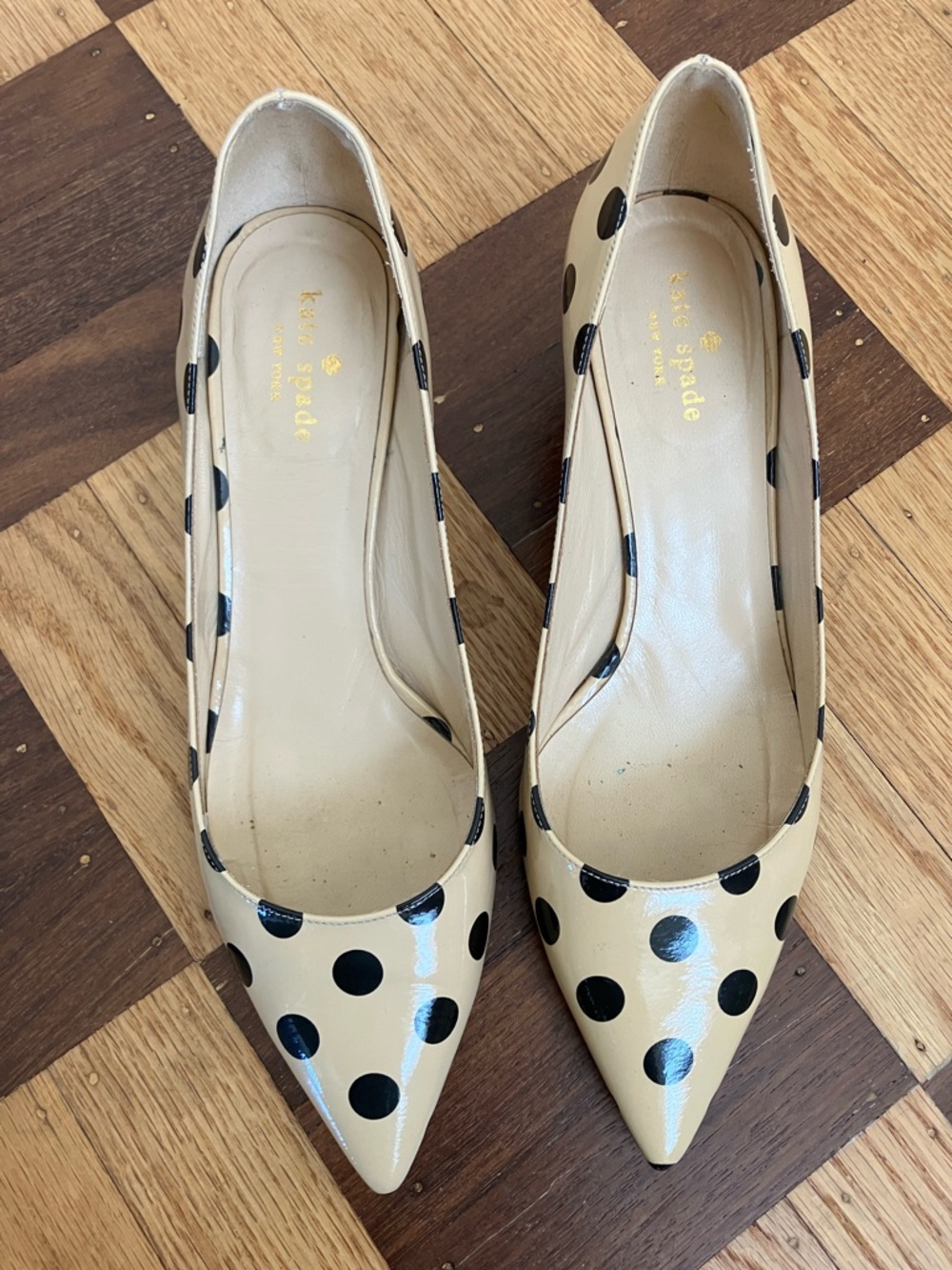 Adorable Kate Spade Patent Kitten Heels size 10 - Picture 7 of 10